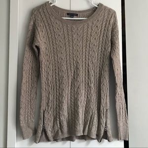 AMERICAN EAGLE OUTFITTERS CABLE SWEATER